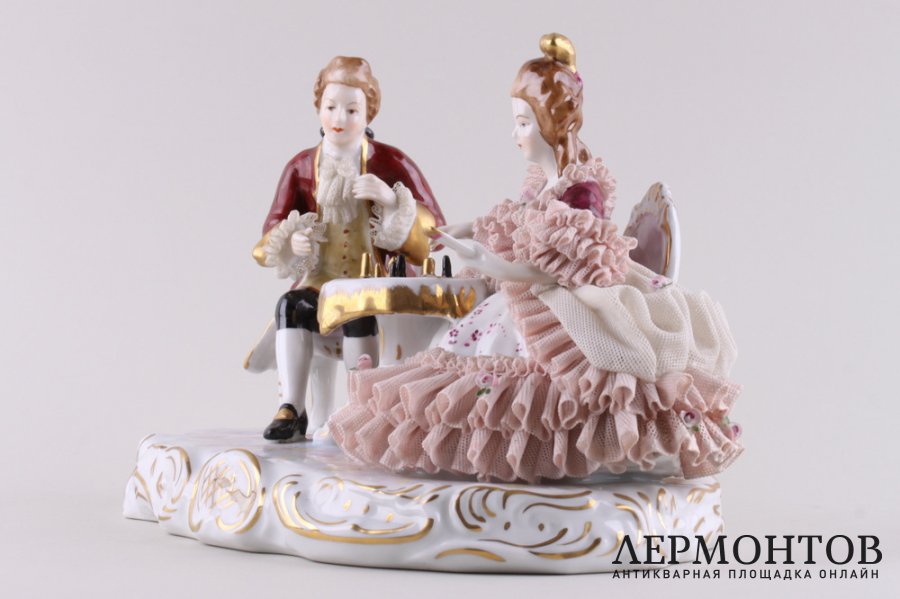 Статуэтка Игра в шахматы. Германия, середина 20 века. Фарфор, роспись.