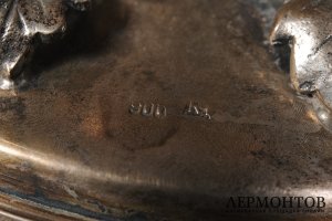 Ваза, декорированная виноградной гроздью. Западная Европа, нач. 20 века. Серебро 800 