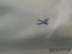 Статуэтка «Русская борзая на подушке». Фарфор, роспись, золото, Meissen, Германия