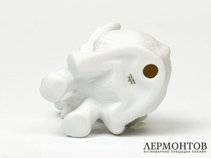 Статуэтка «Сидящий слоненок». Фарфор, Rosenthal, Германия, XX век