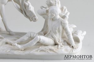 Статуэтка. Наполеон Бонапарт и раненый солдат. Шайбе-Альсбах. Фарфор. Германия