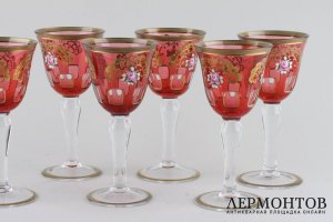 Комплект бокалов с изображением роз. Богемское стекло, полихромная роспись. 6 шт, винтаж.