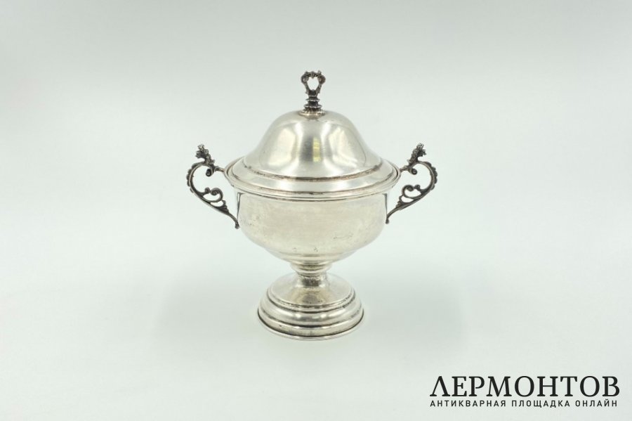 Сахарница - вазочка. Западная Европа, 1 половина 20 века. Серебро 800 пробы.