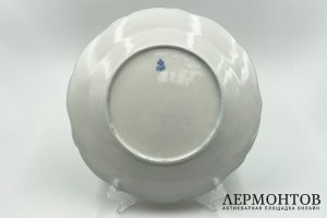 Тарелка Амур. Россия, ИФЗ, период Николая I, 1830-1850-е гг. Фарфор, роспись.