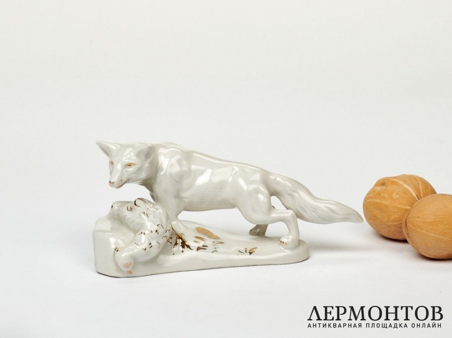 Статуэтка «Лиса». Фарфор, Royal Dux, Чехословакия, 1950 год