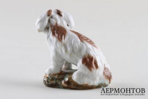 Статуэтка Русская болонка. Россия, фарфоровый завод А. Попова, кон. 19 в. Фарфор.