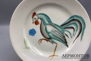 Тарелка Петух. Государственный фарфоровый завод, автор росписи Н. Сверчков, 1923 год.