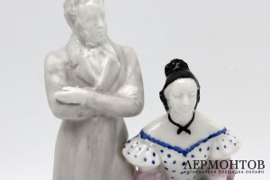 Скульптура Пушкин и Н. Гончарова. Фарфор, роспись. Ск. Бржезицкая. СССР, Дулево 1950е