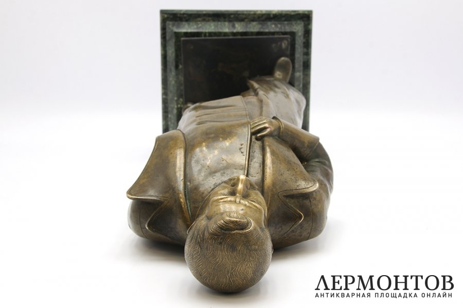 Скульптура И.В. Сталин. Бронза. Россия. В.А. Сергеев.
