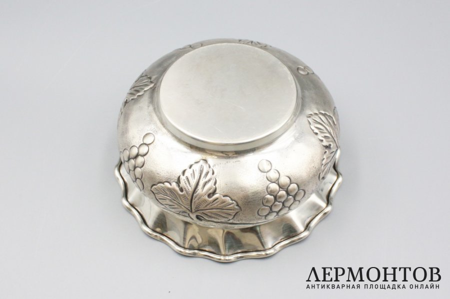 Ваза. СССР, 1960-е гг. Серебро 875 пробы, золочение.