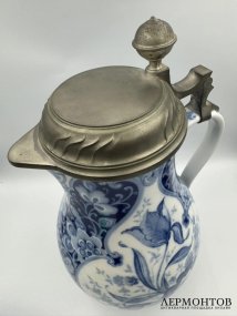 Кувшин для воды с цветочным декором. Фарфор, кобальт, олово, Kaiser, Германия, 20 век