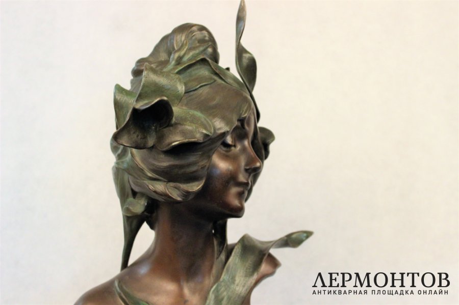 Скульптура. Флора. Бронза. Julien Causse. Франция.