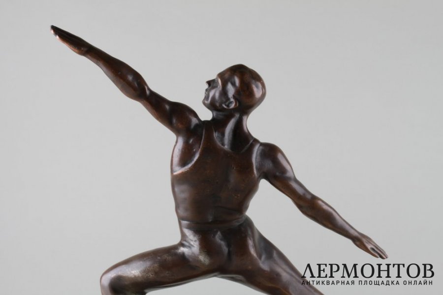 Скульптура Гимнаст. СССР, Монументскульптура, автор модели Янсон-Манизер, 1950-е