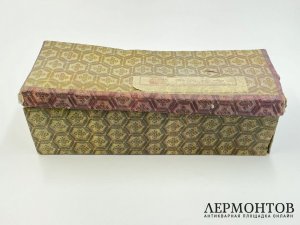 Ваза с росписью в родной коробке. Китай, 1960-е гг. Фарфор, роспись.
