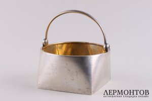 Конфетница. Сахарница. Москва, мастер Василий Андреев, 1908-1917 гг.  Серебро 84 пр.