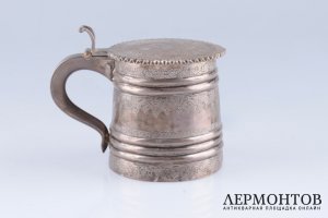 Кружка в неорусском стиле. Россия,  1886 г., мастер А.Ф. Серебро 84.