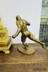 Скульптура «Футболист». Металл, по модели Манизера, СССР, 1960–1980 годы
