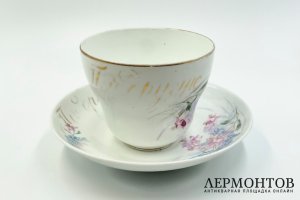 Большая чайная пара Пей другую. Россия, М.С. Кузнецов - марка Ф. Гарднер, нач. 20 в. 