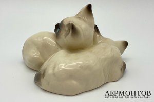 Статуэтка Сиамские котята. Фарфор, роспись. Англия,  Royal Doulton, 1930-70-е 