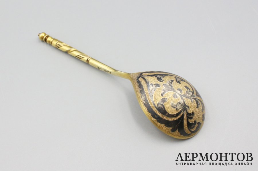 Ложка для меда или варенья. Россия, Москва, 1829 год. Серебро 84 пробы, чернь.