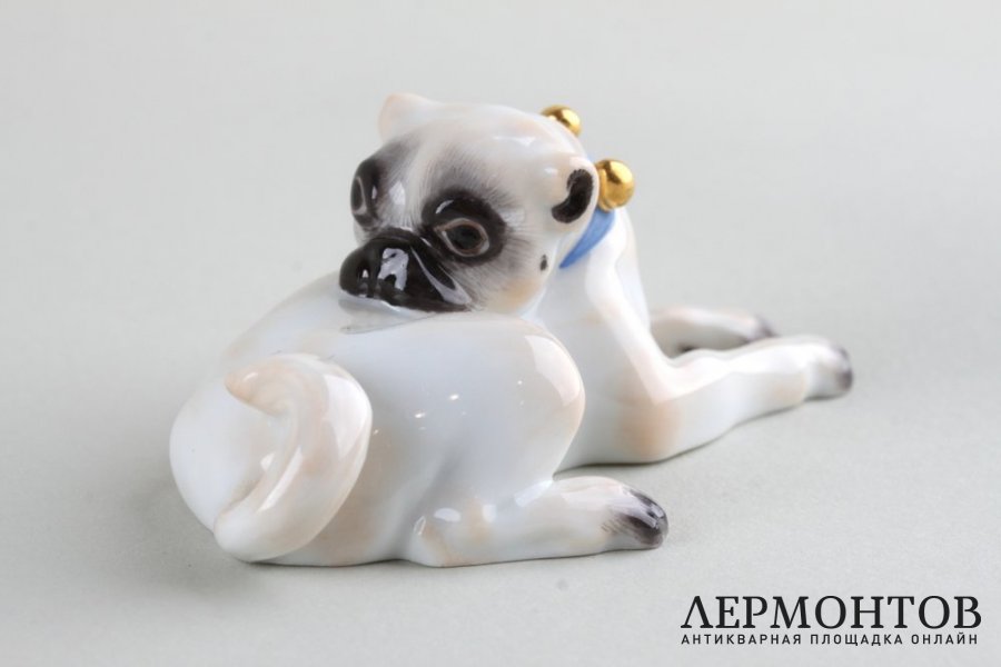 Статуэтка Мопс. Фарфор, роспись.  Meissen, Германия, Johann Joachim Kaendler.