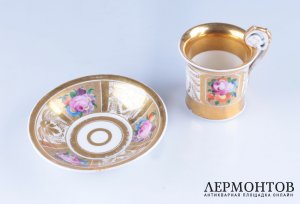 Чайная пара с цветочным декором. Россия,  фабрика Гарднера, 1800-1830-е гг. Фарфор. 