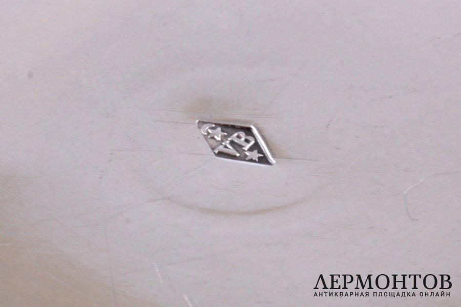 Конфетница с крышкой V.Boivin. Серебро 950. Франция