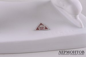 Статуэтка Хоккеист. Royal Dux. Бисквит. 1990-е гг.
