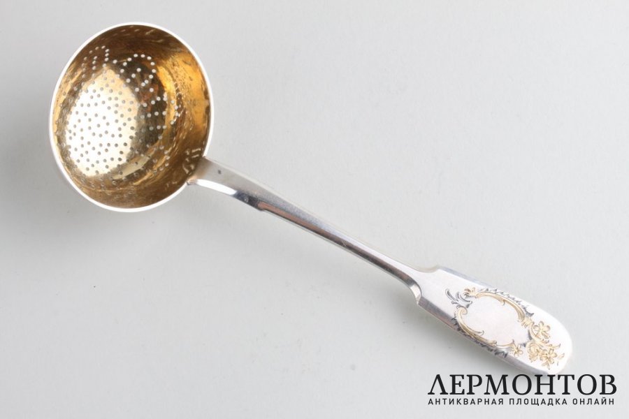 Ложка-ситечко. Серебро 84 пробы. Российская империя, Владимиров, 1899-1903