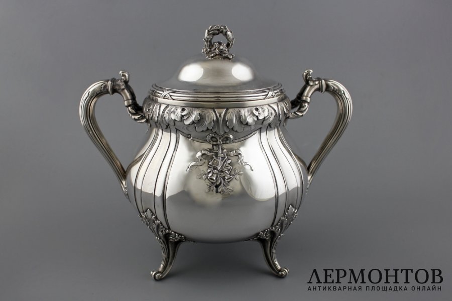 Большая сахарница. Серебро 950 пробы, золочение. Франция, конец XIX века.