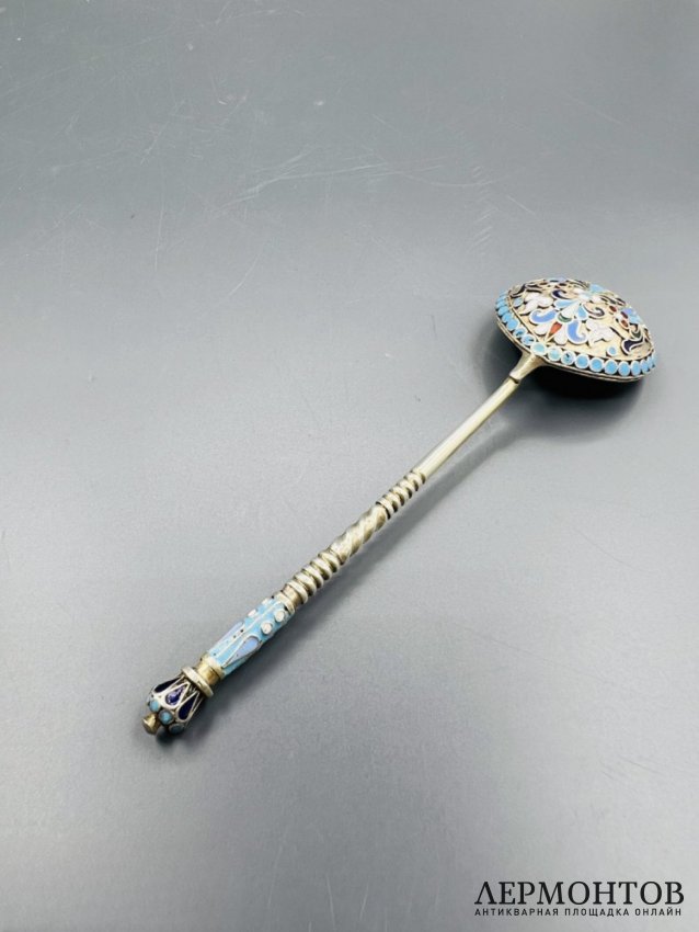 Ложка для мёда. Серебро 84 пробы, эмаль по скани, В. Андреев, Россия, 1880-е годы