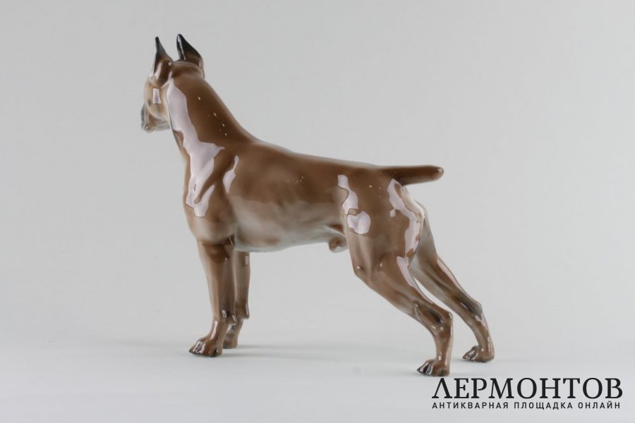 Статуэтка Собака боксер. Фарфор.  Rosenthal, Германия, Theodor Karner, 1944 г.