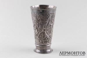 Кубок с растительным декором. Россия, Москва, мастер ДМ. Серебро 84 пробы.