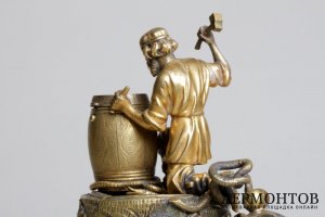 Кружка мужик-бондарь для хранения сигар. Россия,  Санкт -Петербург, 1860-е гг. Бронза