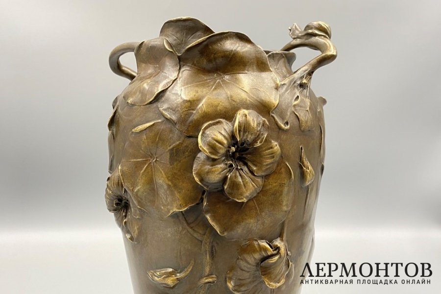 Ваза в стиле Модерн. Франция, 1900-е гг. Бронза.