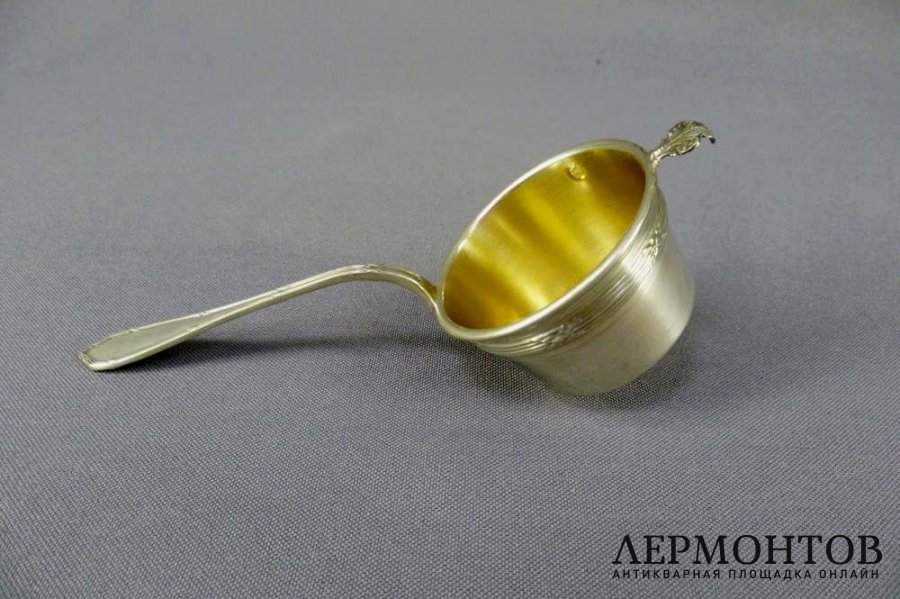 Ситечко для заварки. Серебро 950 пробы, золочение. Франция, XIX век.