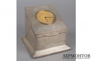 Кабинетная шкатулка для мелочей с часами. Англия, Лондон, 1919 г. Часы - Швейцария.
