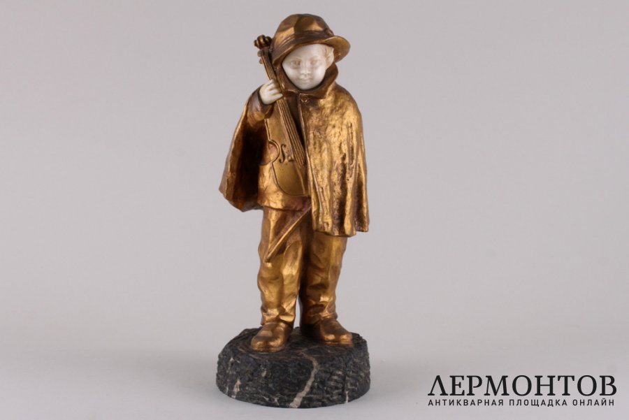 Скульптура в стиле Ар Деко Маленький скрипач. Франция, Париж, 1900-10-е гг.
