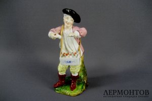 Композиция МОЛОЧНИК. Фарфор. Европа, рубеж XIX-ХХ веков.