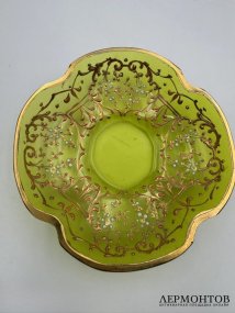 Коллекционная кофейная пара, салатовая. Стекло, роспись, Богемия, начало 20 века