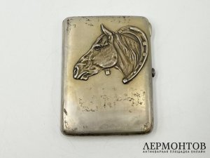 Портсигар Лошадь. Россия, нач. 20 в. Серебро 84 пробы.