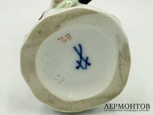 Статуэтка Парижские крикуны Музыкант. Meissen, 1 тр. 20 века. Фарфор, роспись.