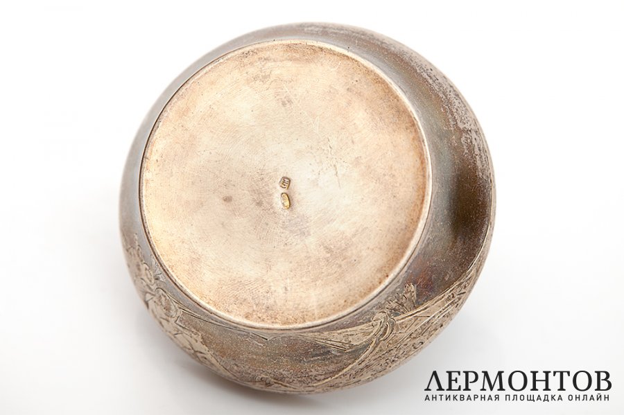 Вазочка. Серебро 84 пробы. Россия, 1908-1917 гг. Мастер И.Д. Прокофьев. 