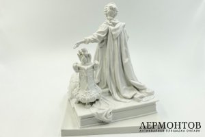 Статуэтка Императрица Екатерина II. Зап. Европа, А. Марсеру, рубеж 19-20 вв. Фарфор. 