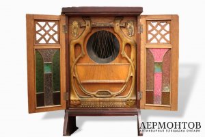 Граммофон со струнами фирмы Klingsor в стиле Модерн.  Германия, 1910-1920-е гг.