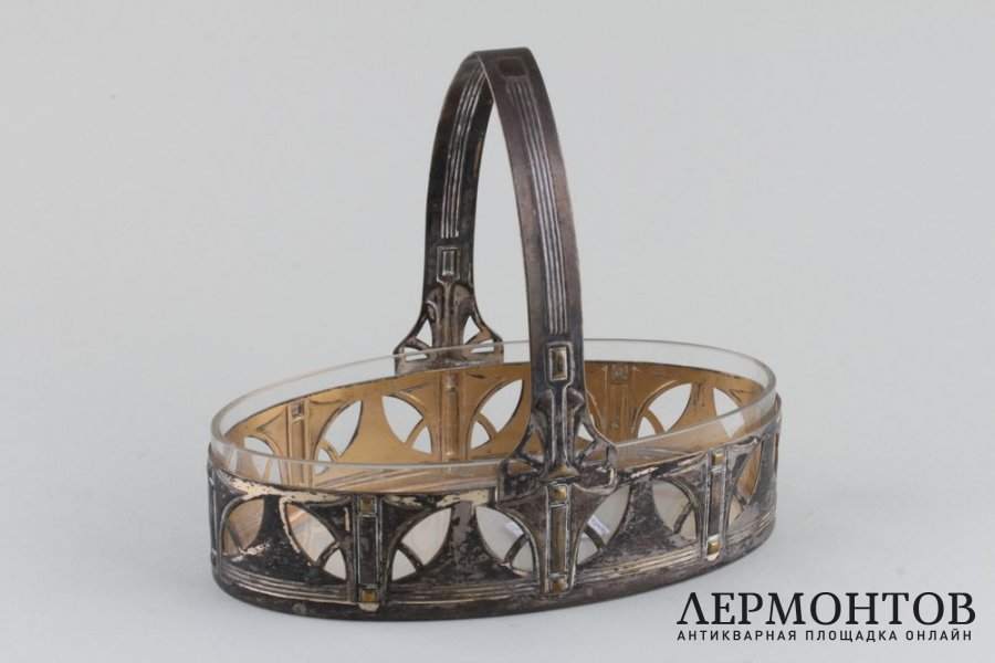 Конфетница со стеклянной вставкой. Серебрение. Модерн. Германия, WMF, 1903-1910