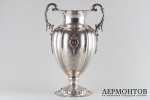 Ваза для цветов с ручками. Серебро 800 пробы. Италия, пер. пол. XX века.