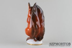 Статуэтка Белка. Фарфор, роспись.  Фабрика SCHNABEL  SON, Германия, 1924 год.