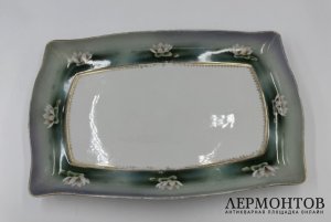 Блюда Кувшинка в ст. Модерн 3 шт. Россия, М. Кузнецов, 1900-е гг. Фарфор, роспись.