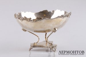 Конфетница на ножках в классическом стиле. Серебро 800 пробы. Италия